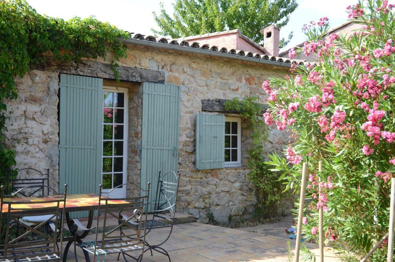Domaine Hemmitage Daire Salernes Dış mekan fotoğraf