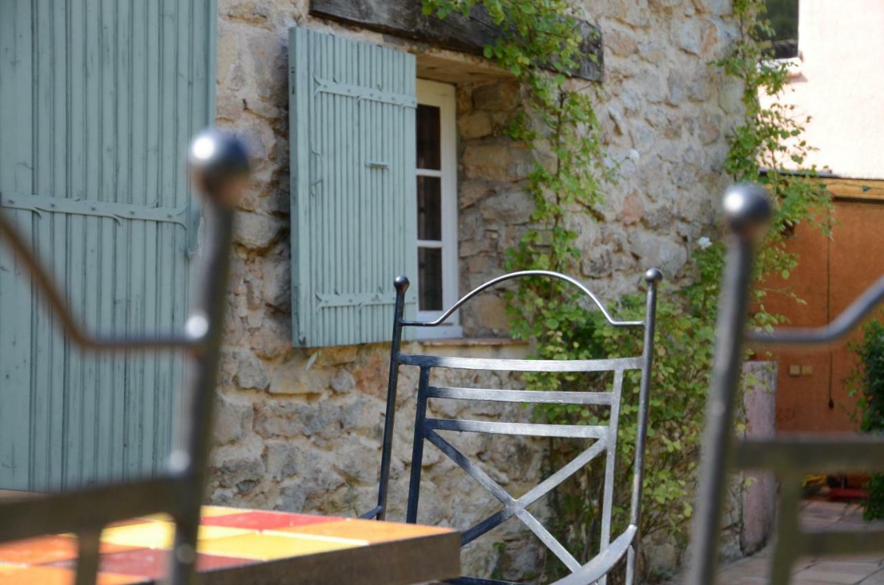 Domaine Hemmitage Daire Salernes Dış mekan fotoğraf