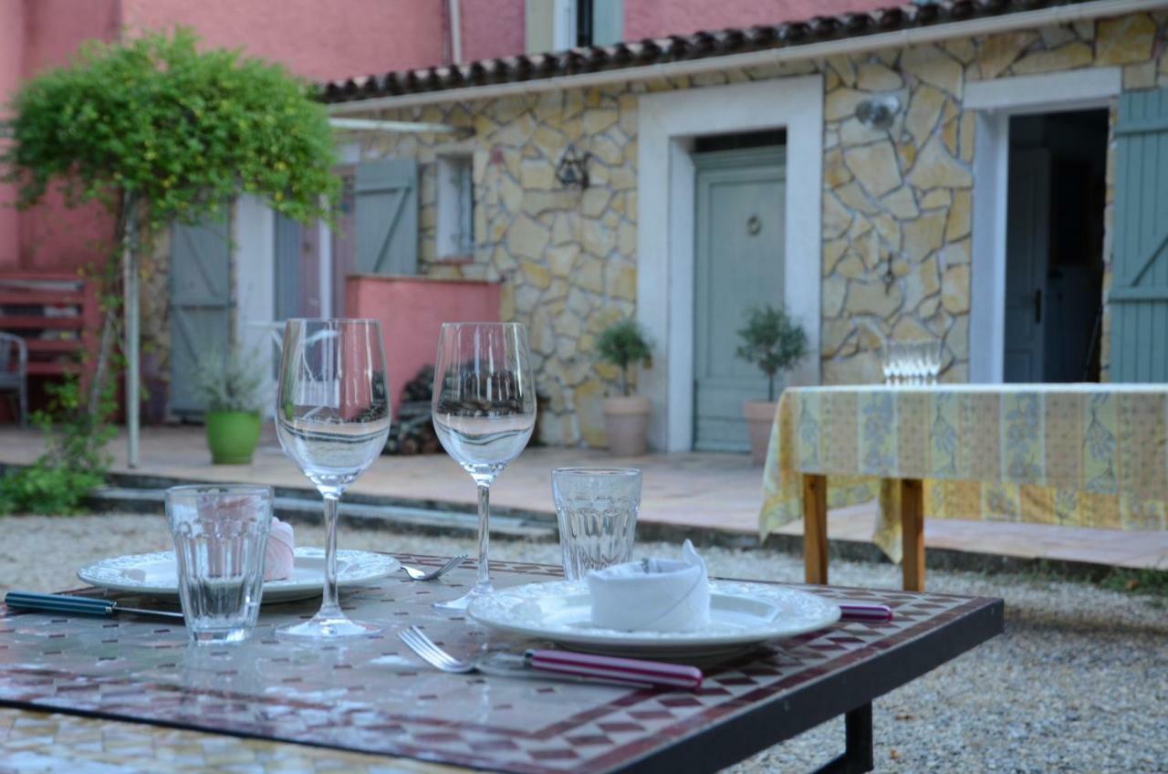 Domaine Hemmitage Daire Salernes Dış mekan fotoğraf
