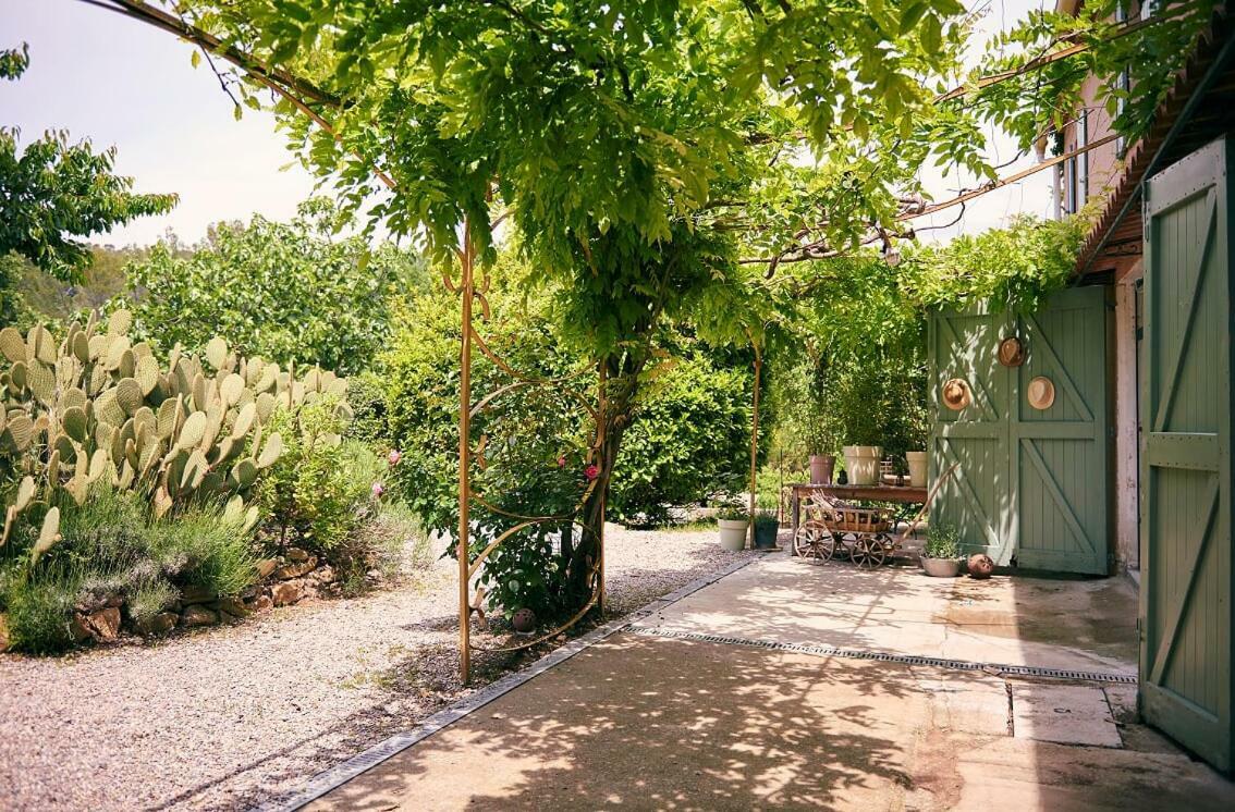 Domaine Hemmitage Daire Salernes Dış mekan fotoğraf